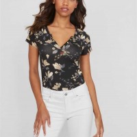 Жіночий Топ (Cerise Studded Split-Neck Top) 64163-01 Реактивний Чорний Мульті