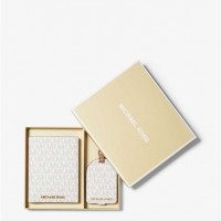 Жіночий Чемодан (Logo Passport Case and Luggage Tag Gift Set) 61497-05 Ванілевий
